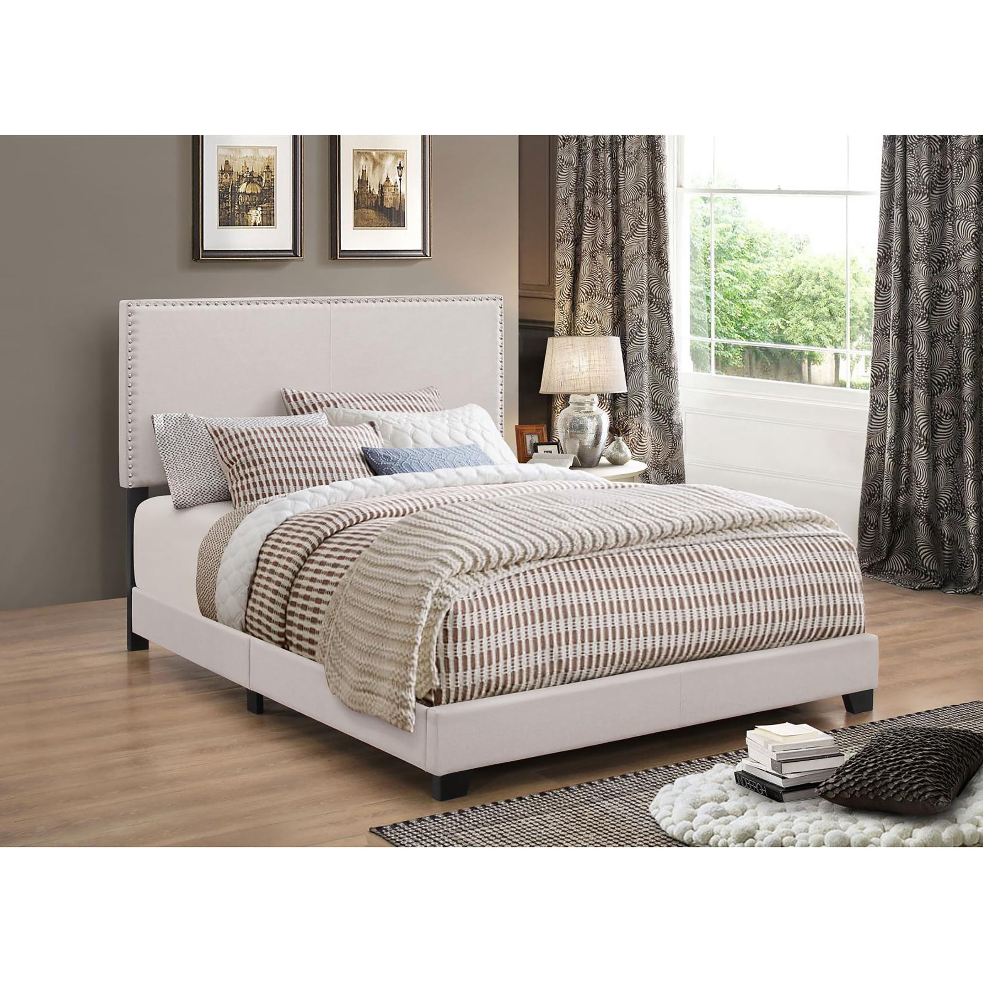 Ivory Full Bed with Elegant Nailhead Trim - Stylish & Comfortable