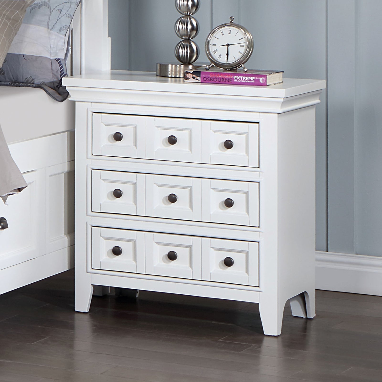 White Solid Wood Transitional 3-Drawer Nightstand Bedside Table
