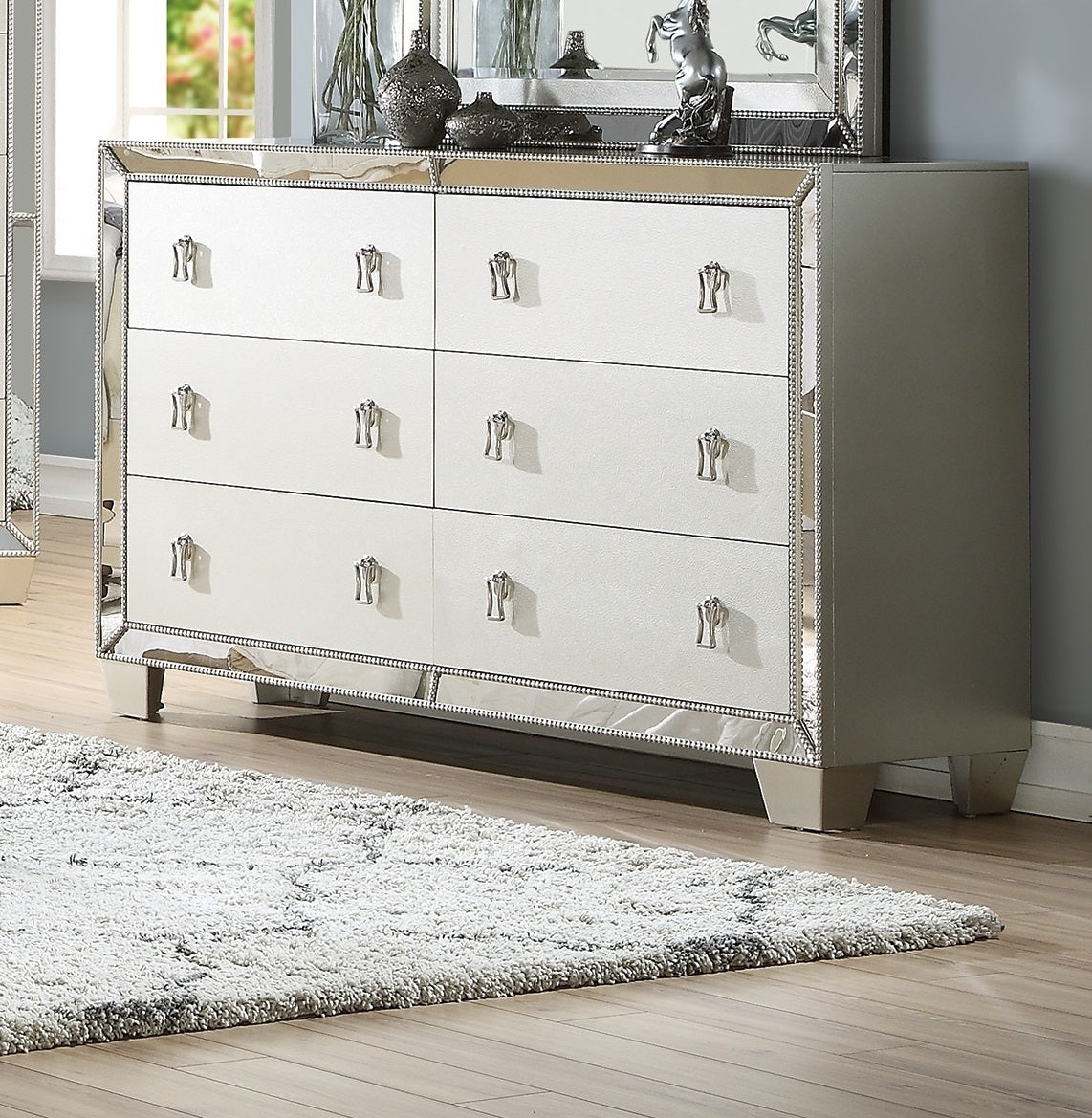 Traditional Silver Finish 6-Drawer Dresser Bedroom Storage