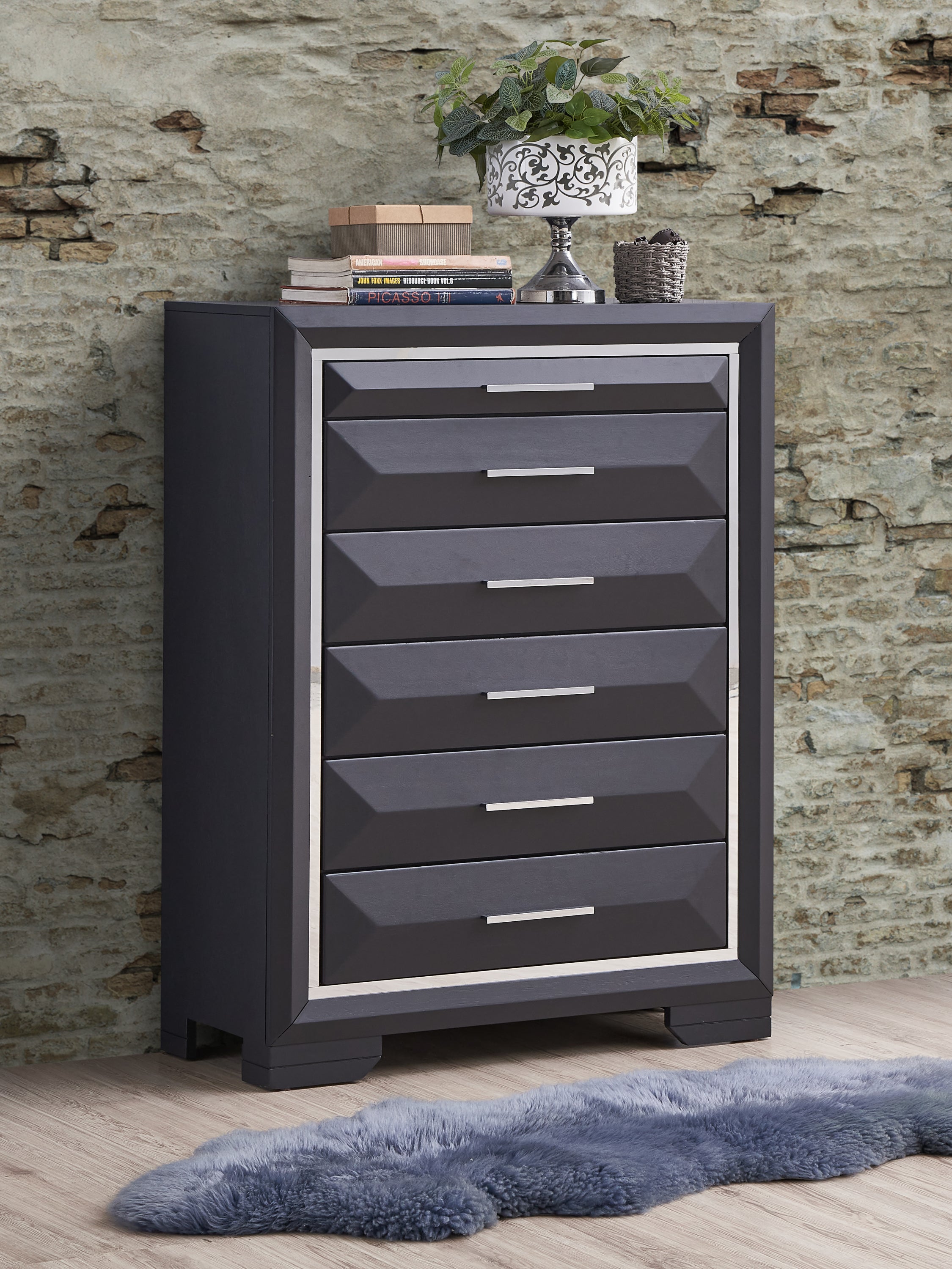 Liverpool G01600-CH Black Chest: Modern Bedroom Storage