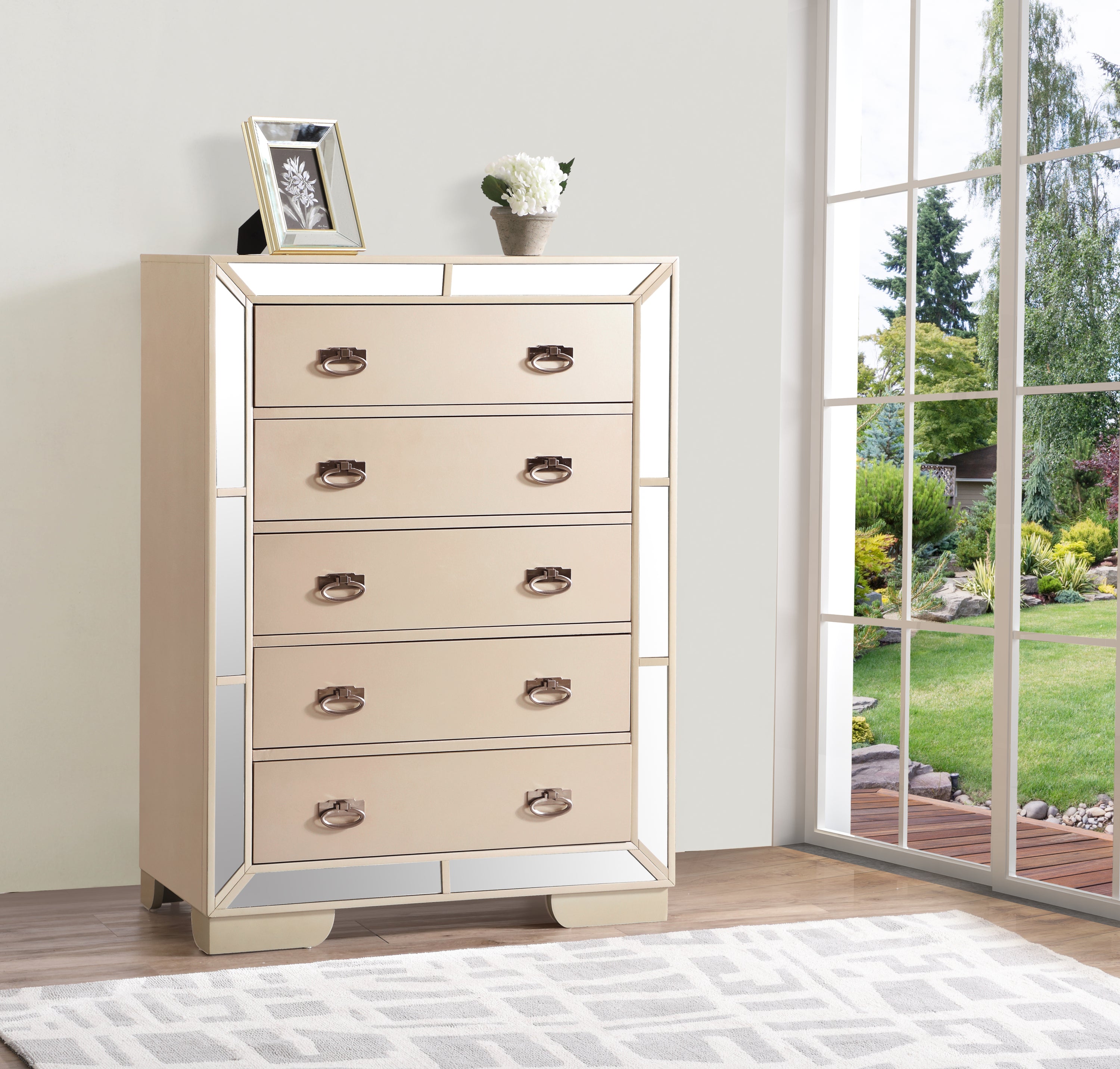 Premium Elegant Pearl-Finished Storage Chest