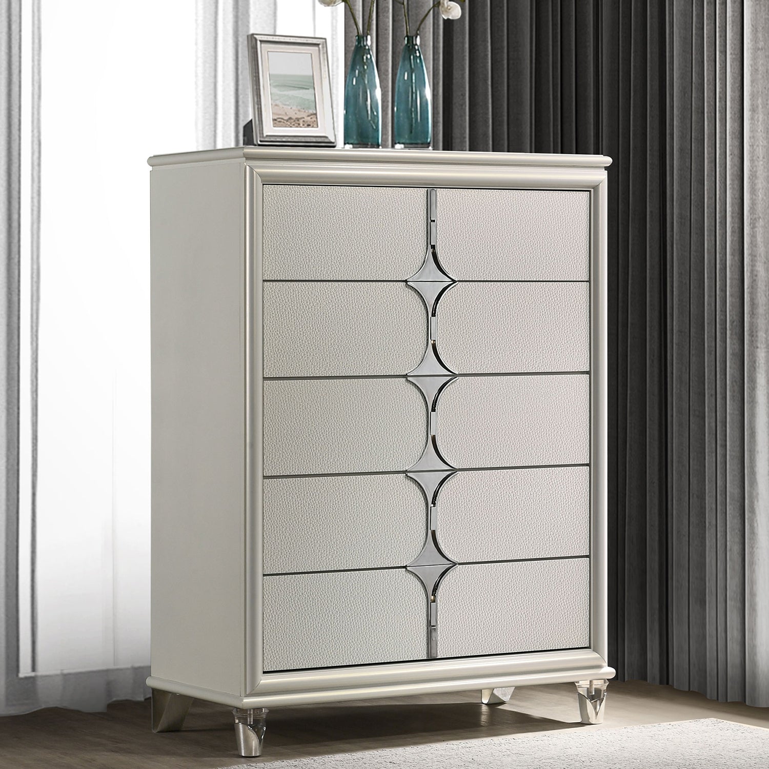 Gwendolyn Pearl White 5-Drawer Bedroom Chest