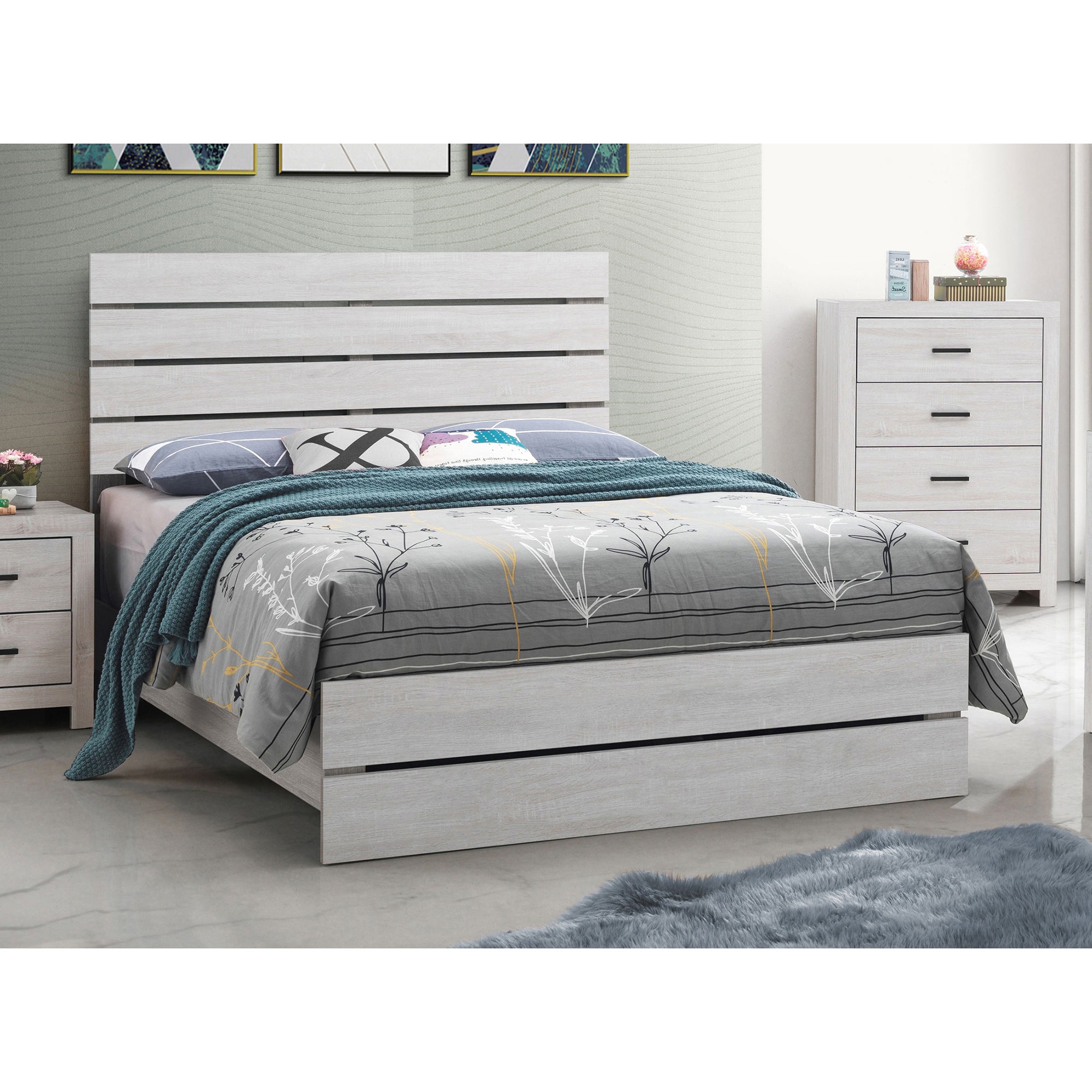 Geary Coastal White Eastern King Panel Bed