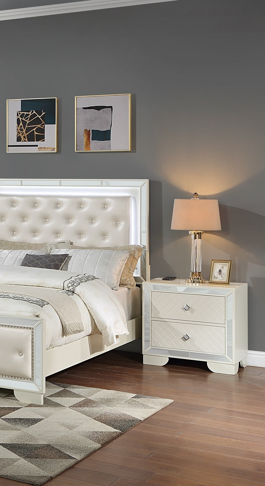 Classic Luxury Cream Wooden Nightstand w/ 2 Drawers & Mirror