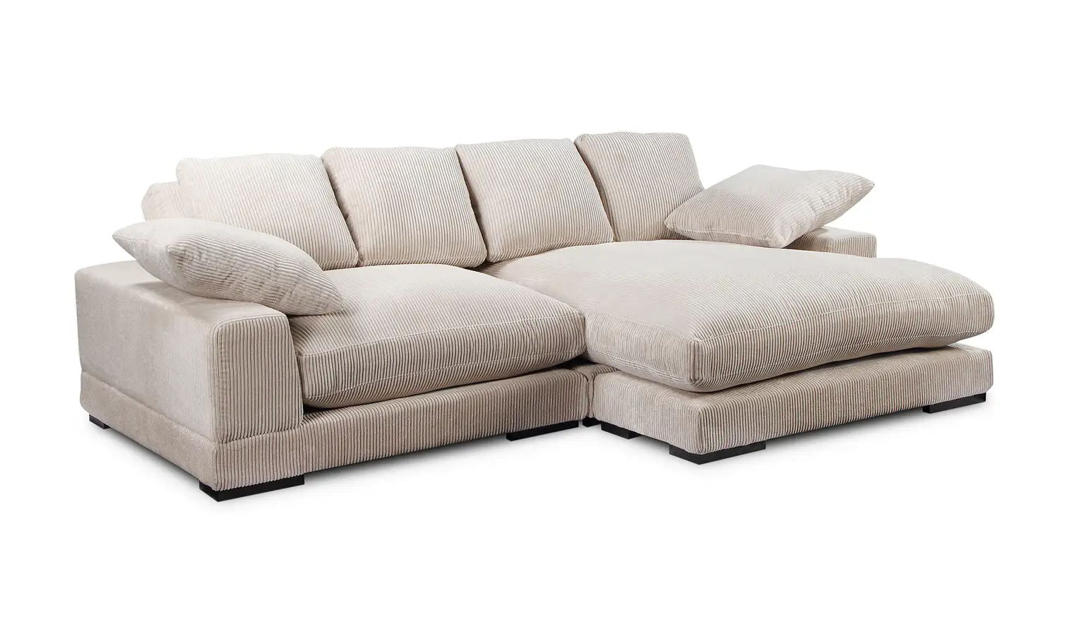 Luxe Comfort: Beige Sectional Sofa - Plunge