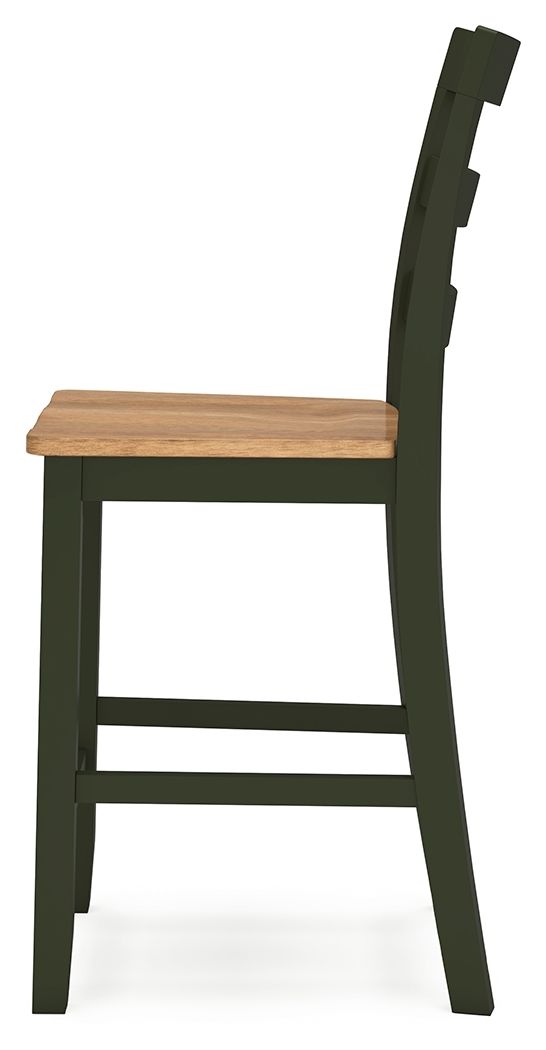Dark green barstool with light wood seat and slatted back, square legs.