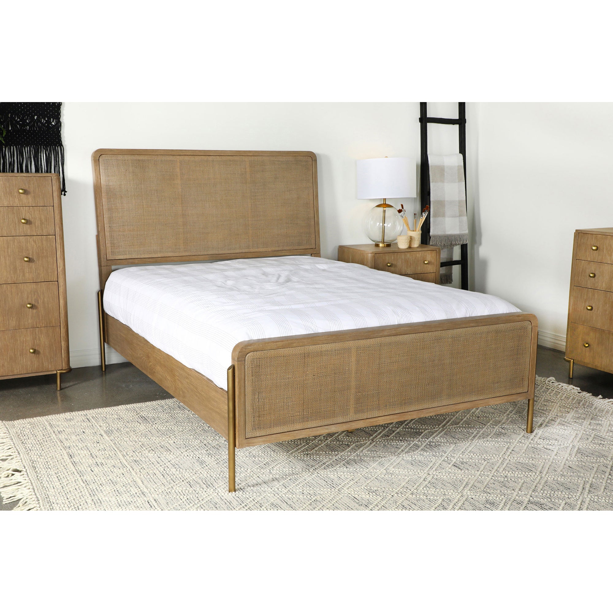Stevie Sand Wash Natural Cane Eastern King Bed