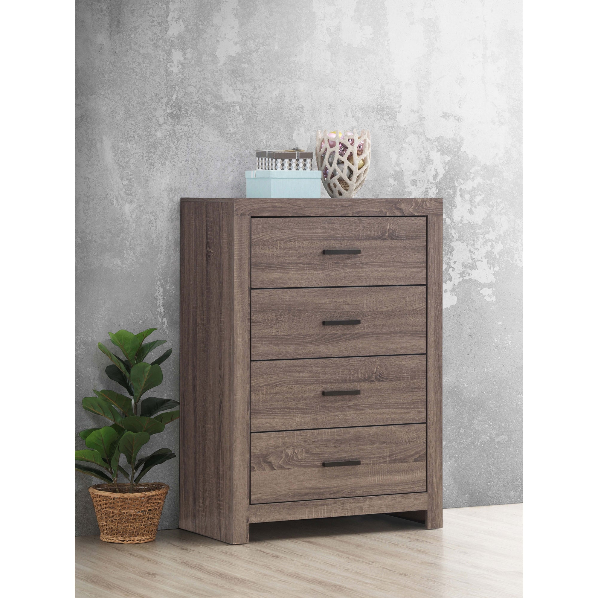 Geary Barrel Oak 4-Drawer Chest - Rectangular Storage
