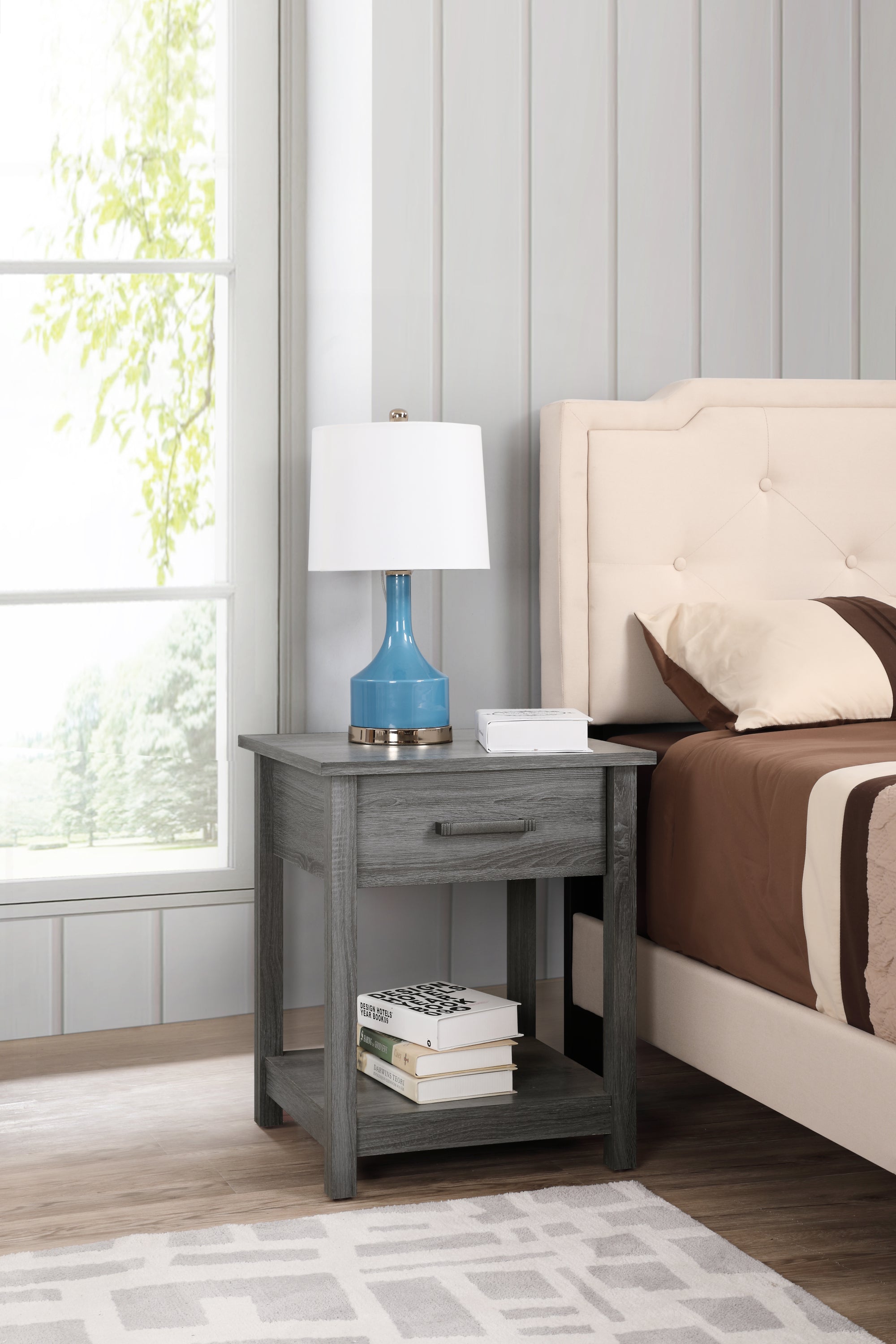 Modern Gray Nightstand: Chic Contemporary Bedroom Furniture