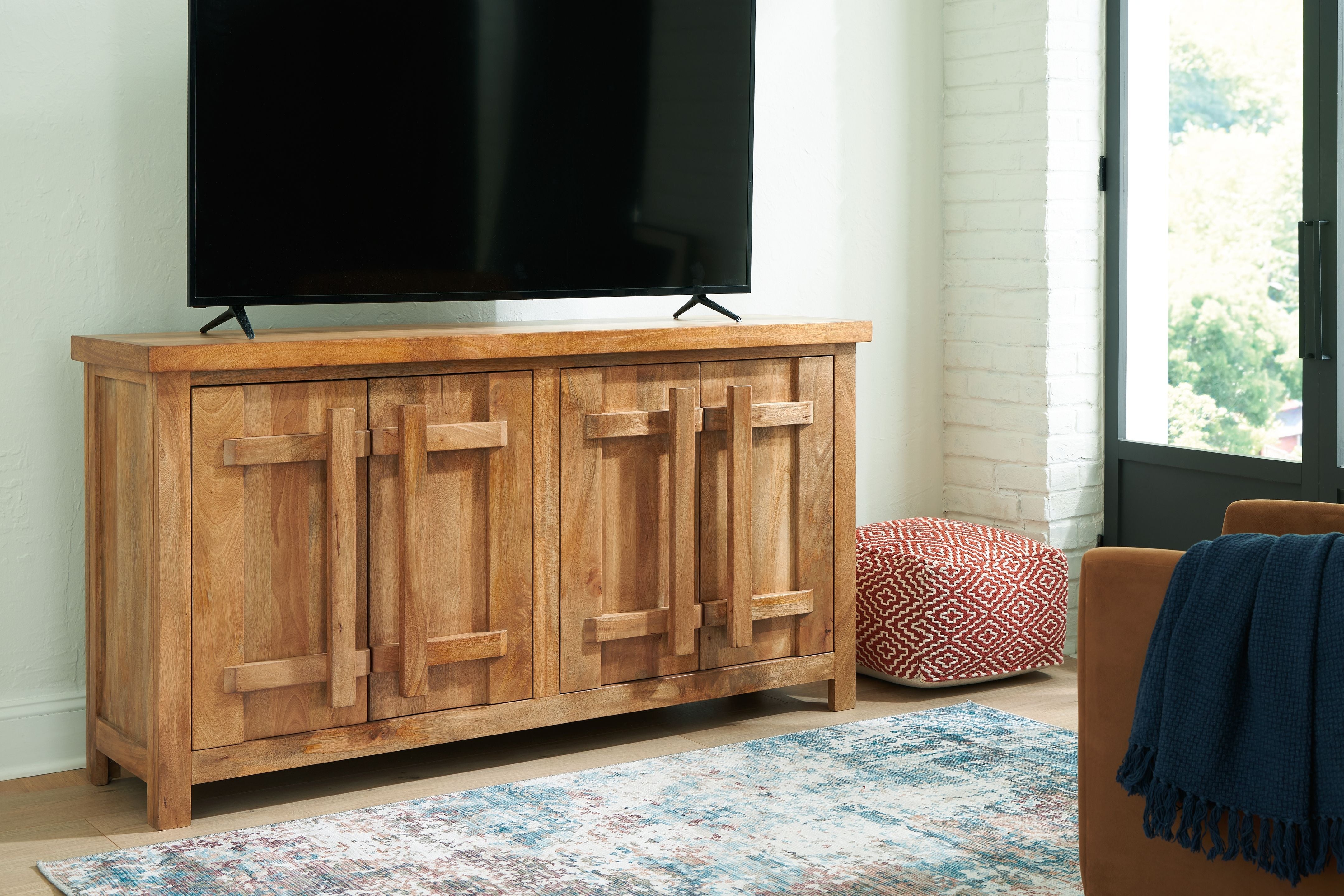 Dresor Natural - Accent Cabinet