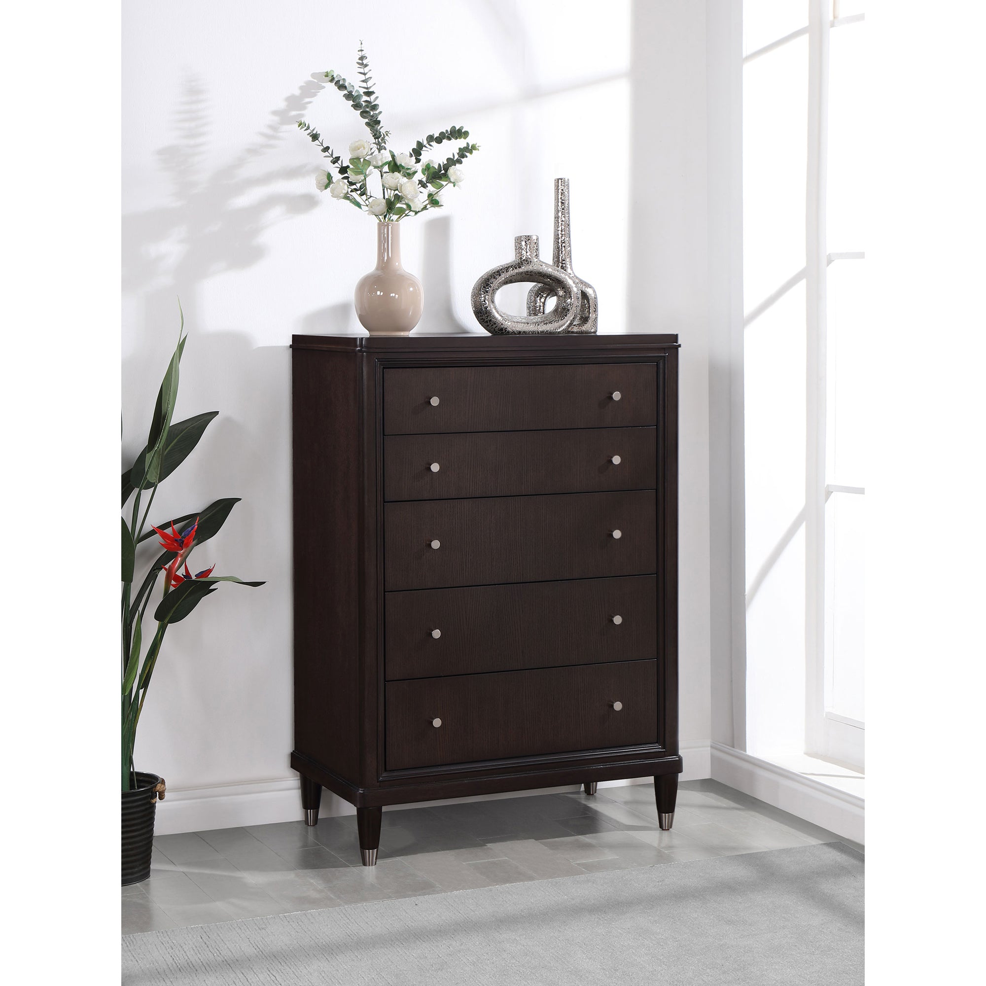 Niguel Brown 5-Drawer Chest: Durable Bedroom Furniture