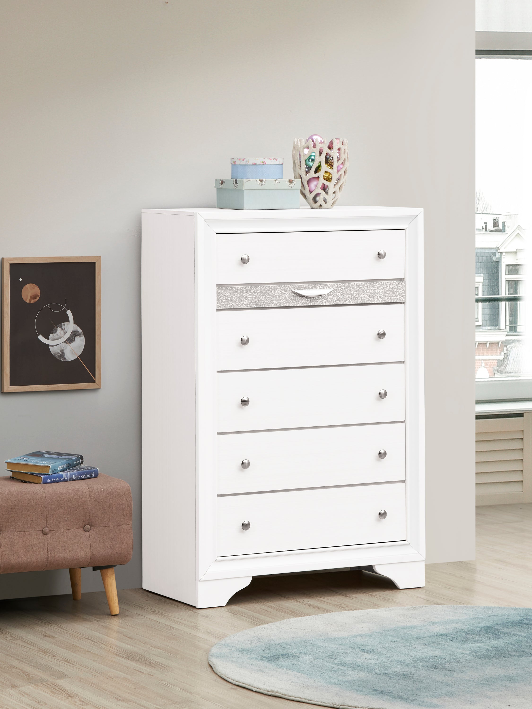 Madrid G02390-CH Chest: Stylish Bedroom Storage Solution