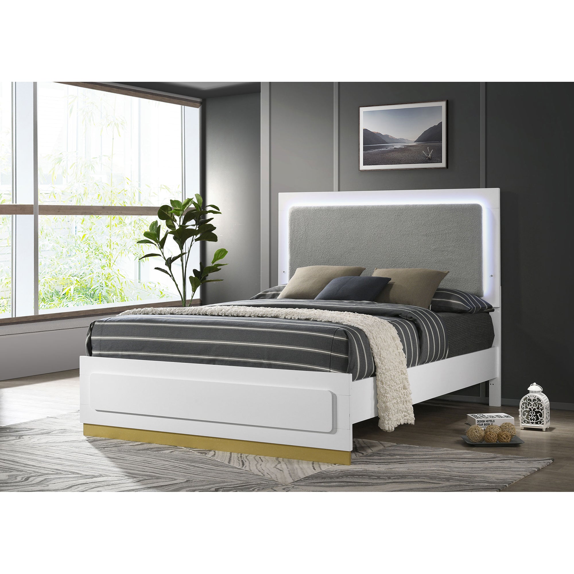 Sophia White California King Panel Bed | Bedroom Furniture