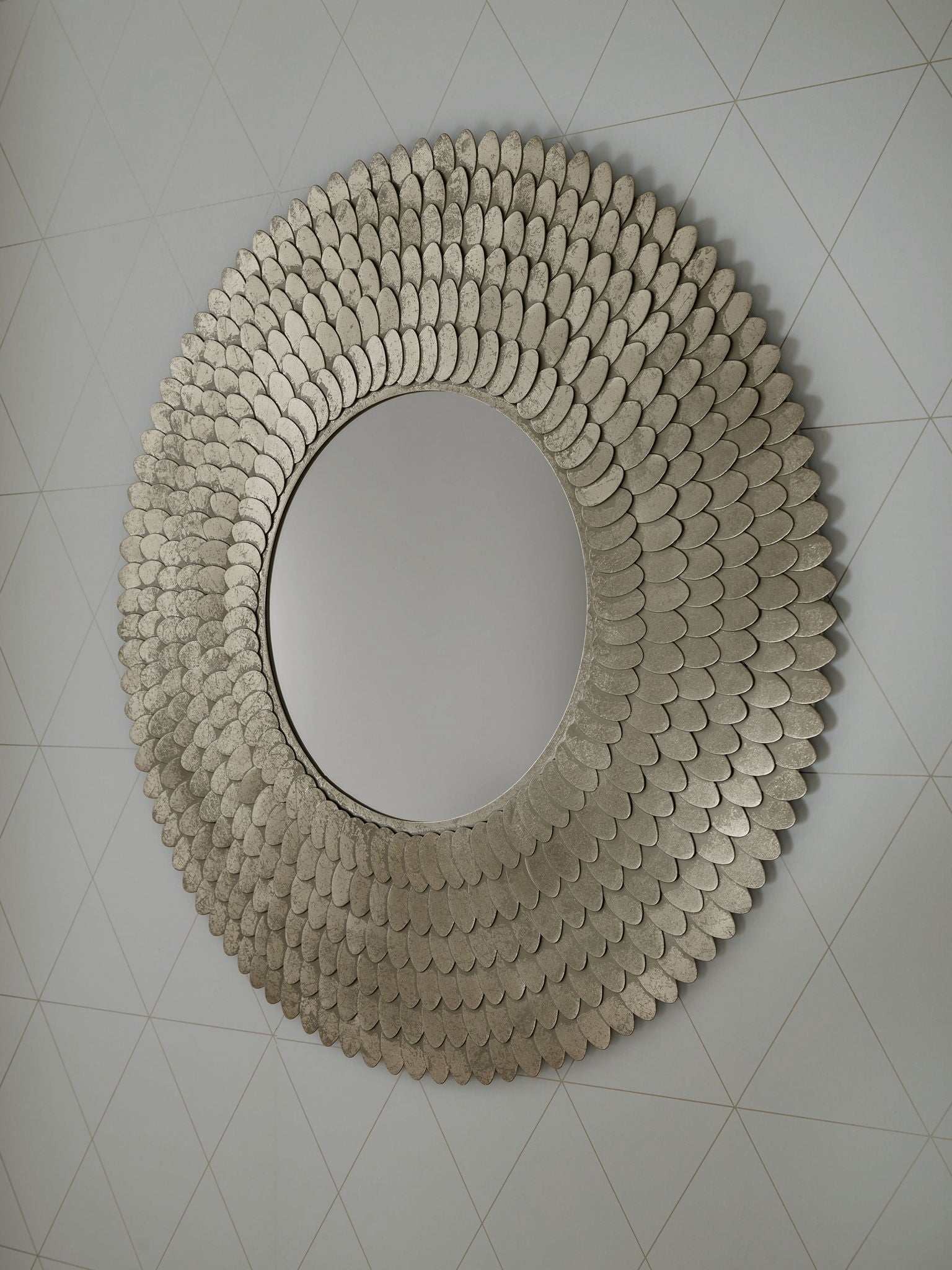 Wrightmund accent mirror with textured champagne scalloped ring frame and oval glass