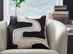 Veerbank - Pillow (Set of 4) - Black / Beige