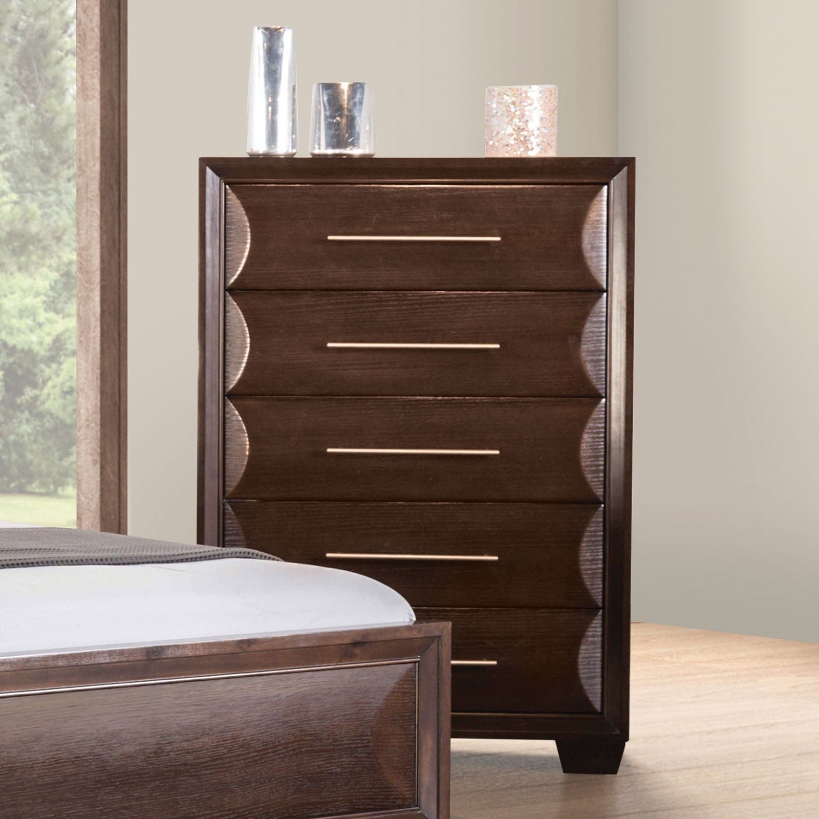 Transitional Espresso 5-Drawer Dovetail Bedroom Chest