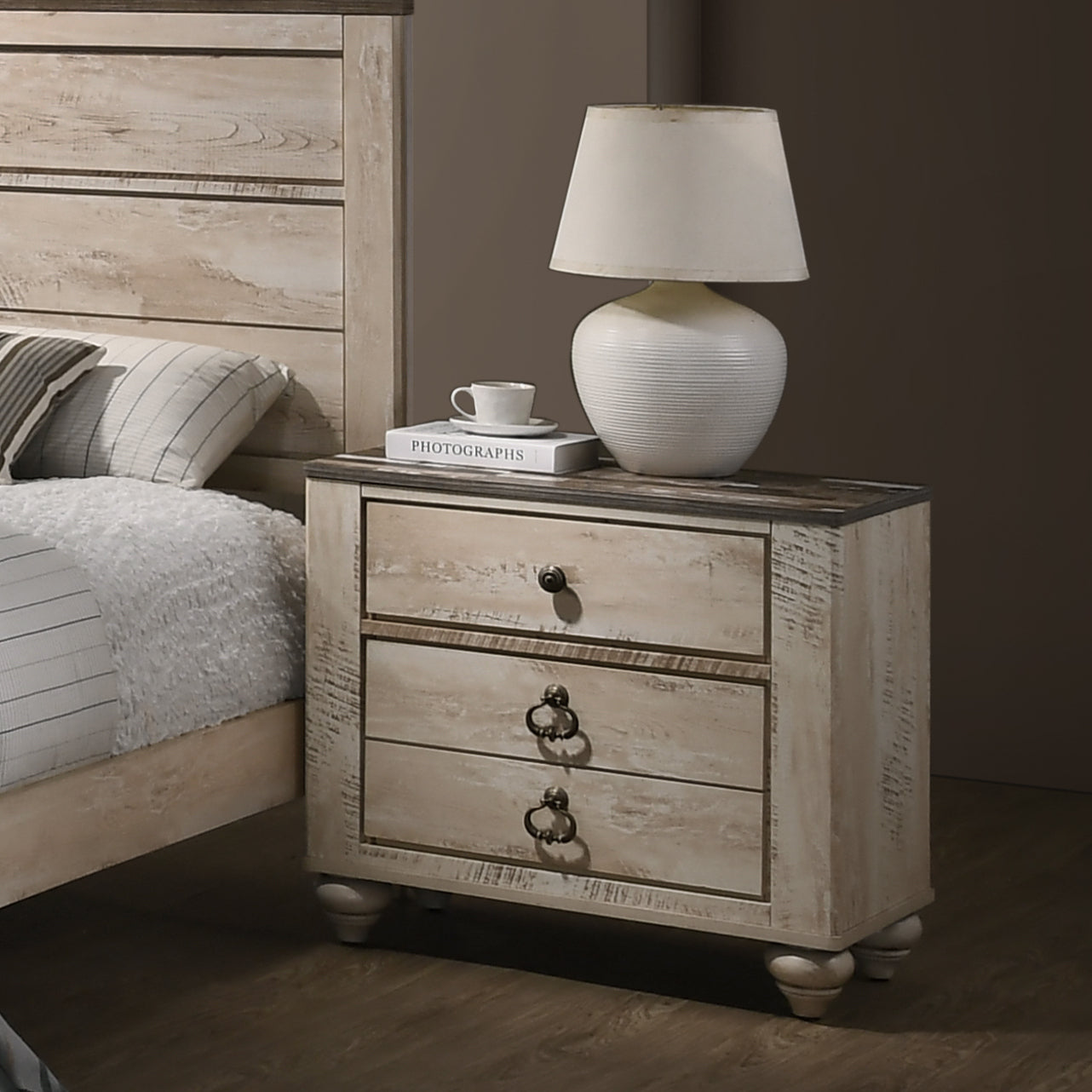 White Wash 3-Piece Bedroom Set - Queen