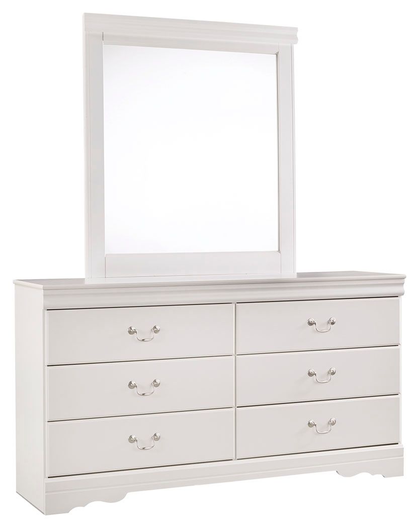 White dresser with mirror and six drawers, curved metal pulls
