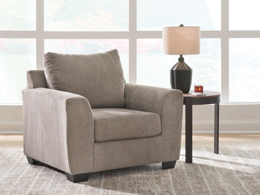 Loreo chair in light beige fabric with cushioned seat and tall backrest