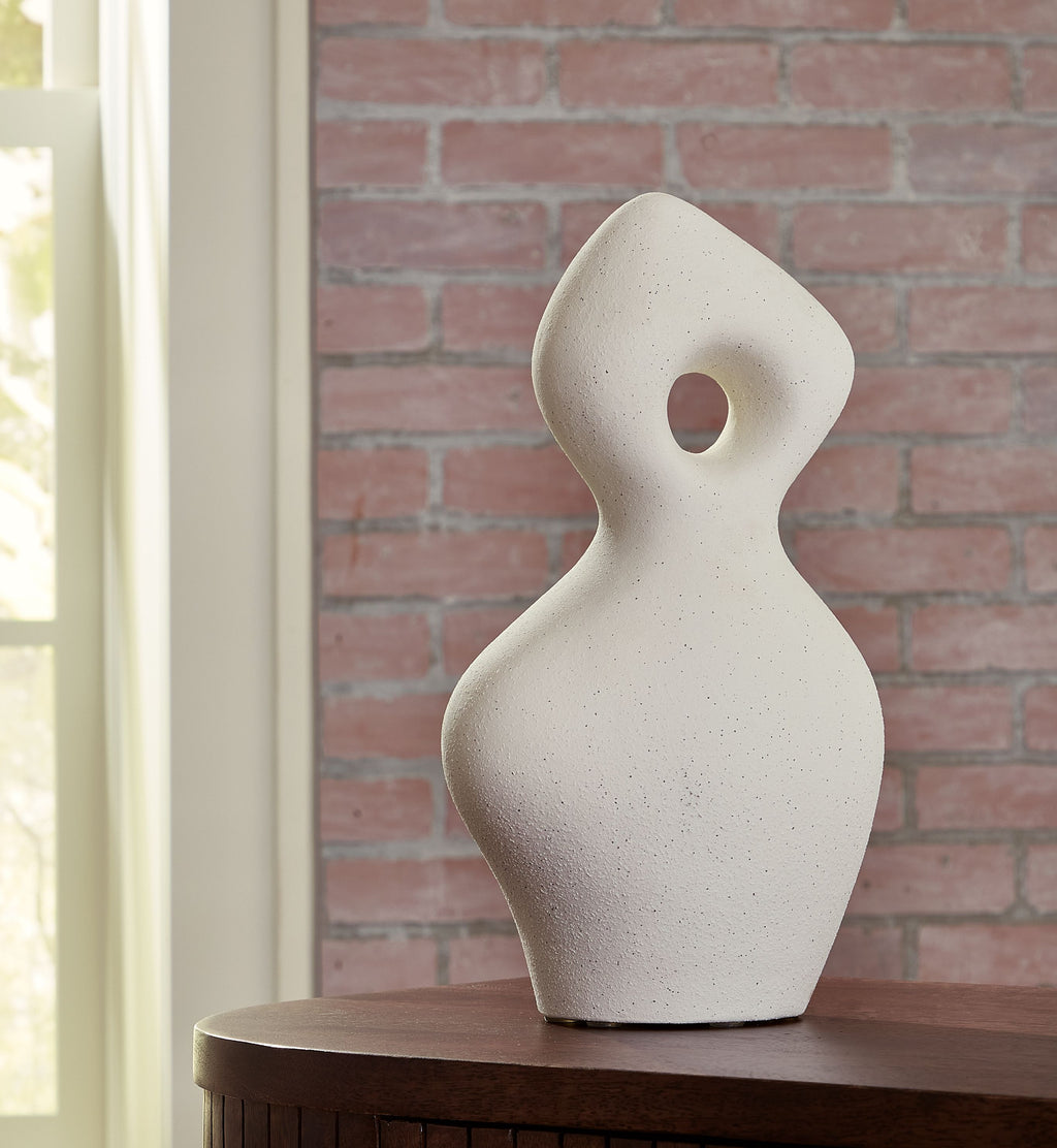 Arthrow 14 in off-white sculpture, oval cutout detail
