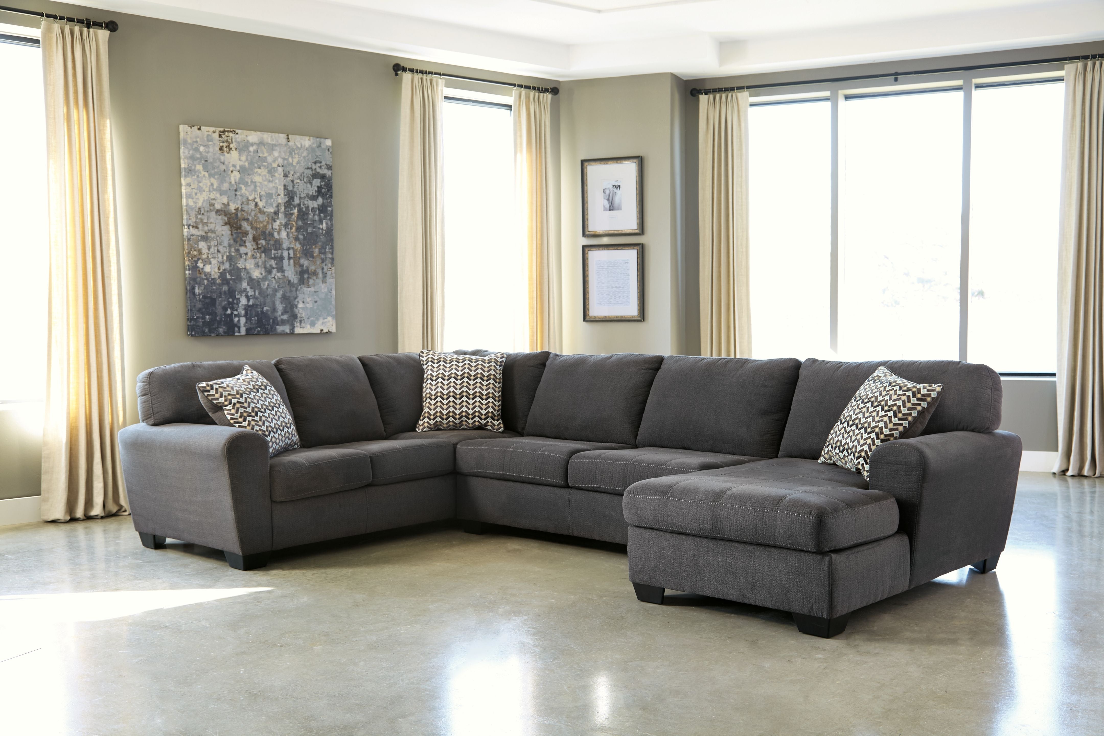 Ashley Ambee Sectional w/ Chaise - Gray
