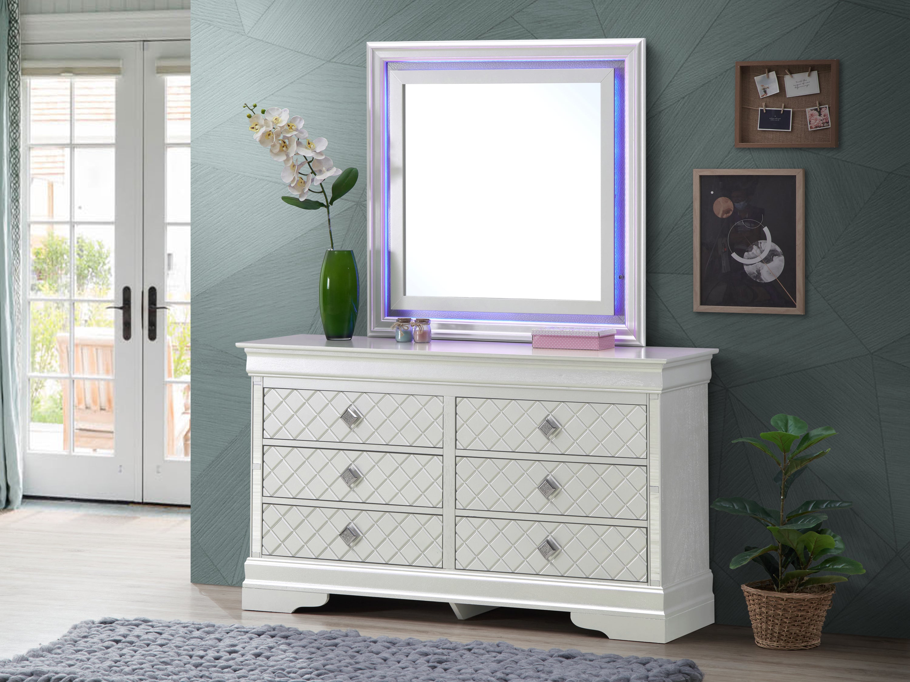 Verona G6700-D Dresser, Silver Champagne