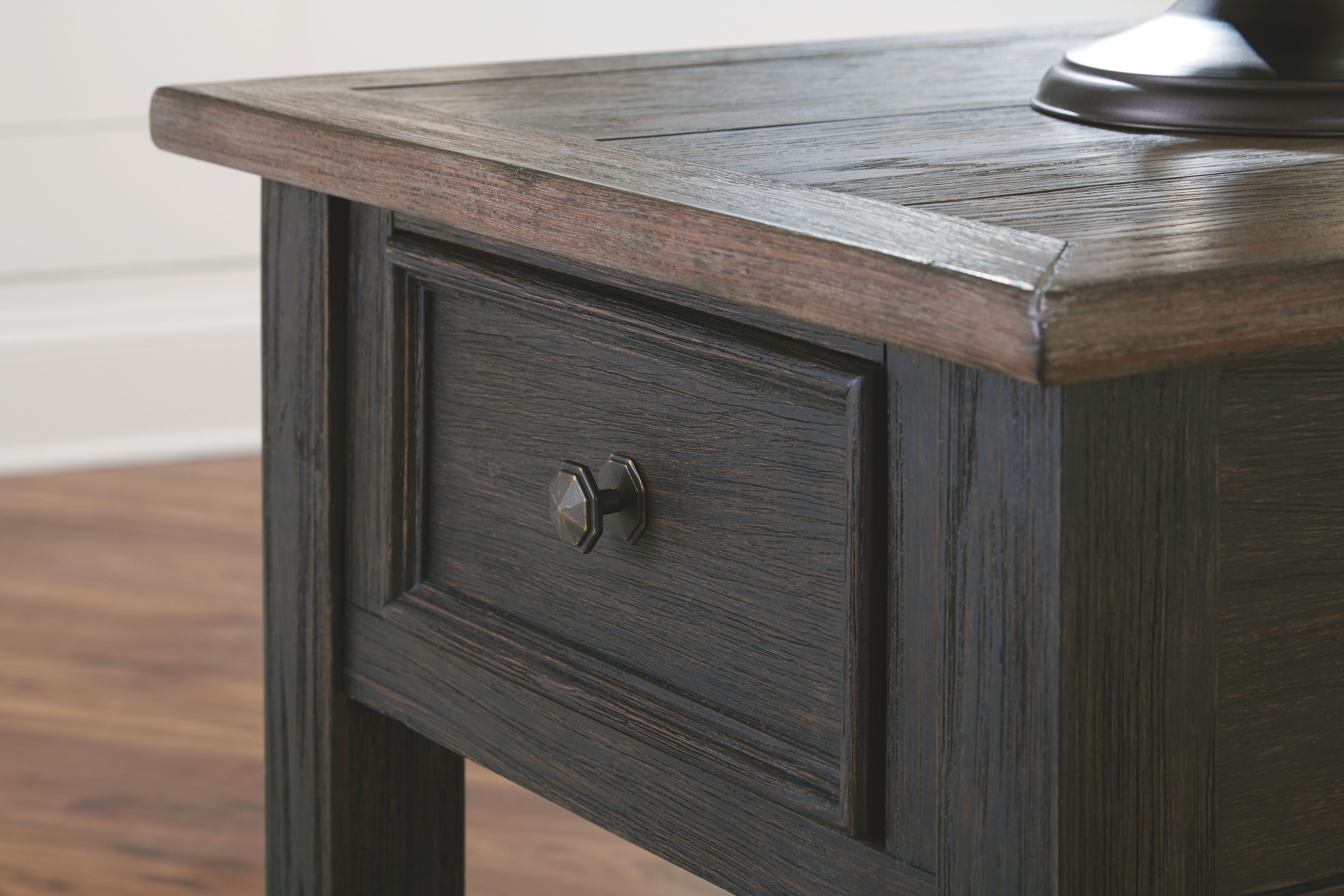 Tyler Grayish Brown / Black - Rectangular End Table