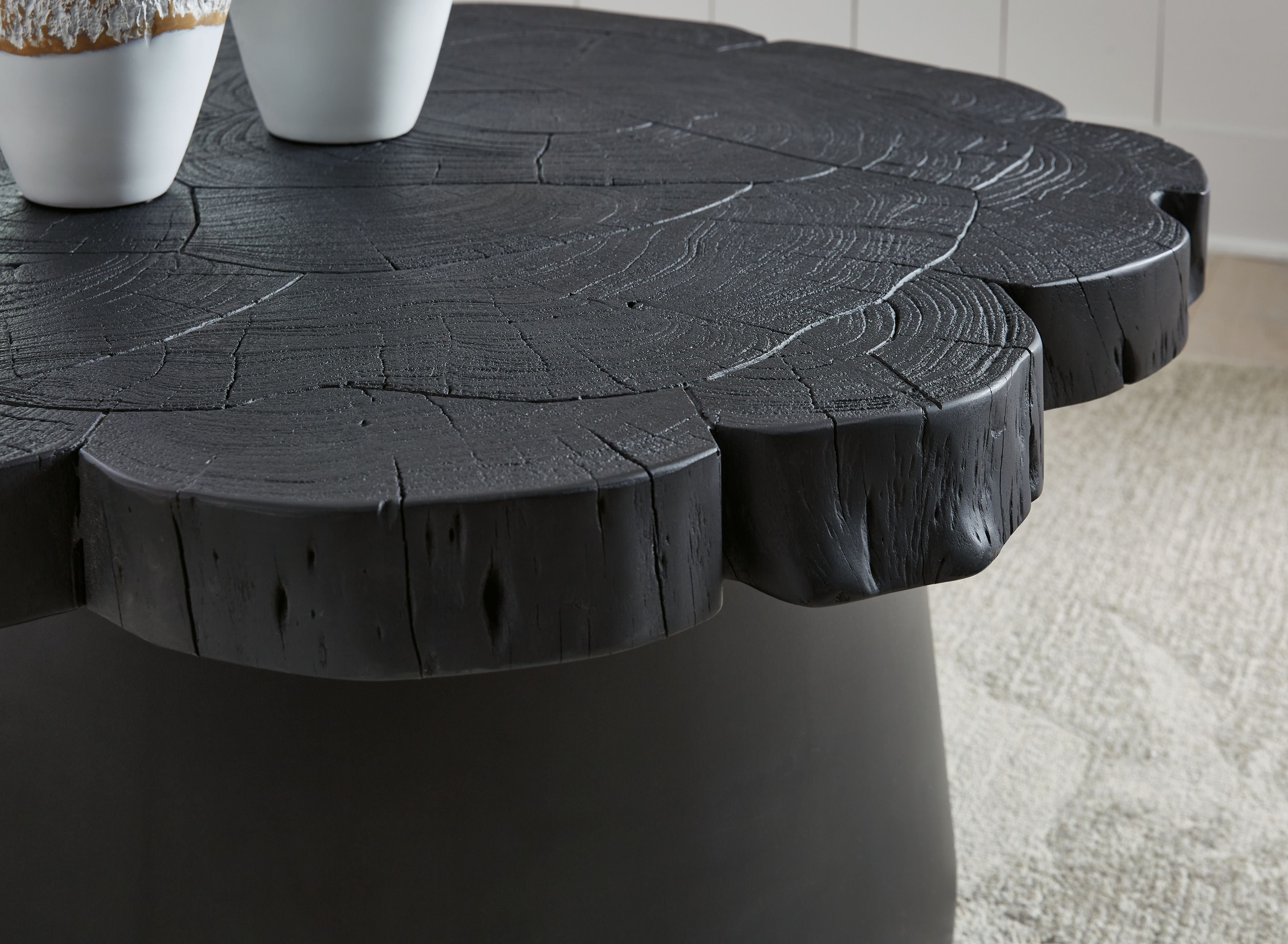 Wimbell Black - Round Cocktail Table