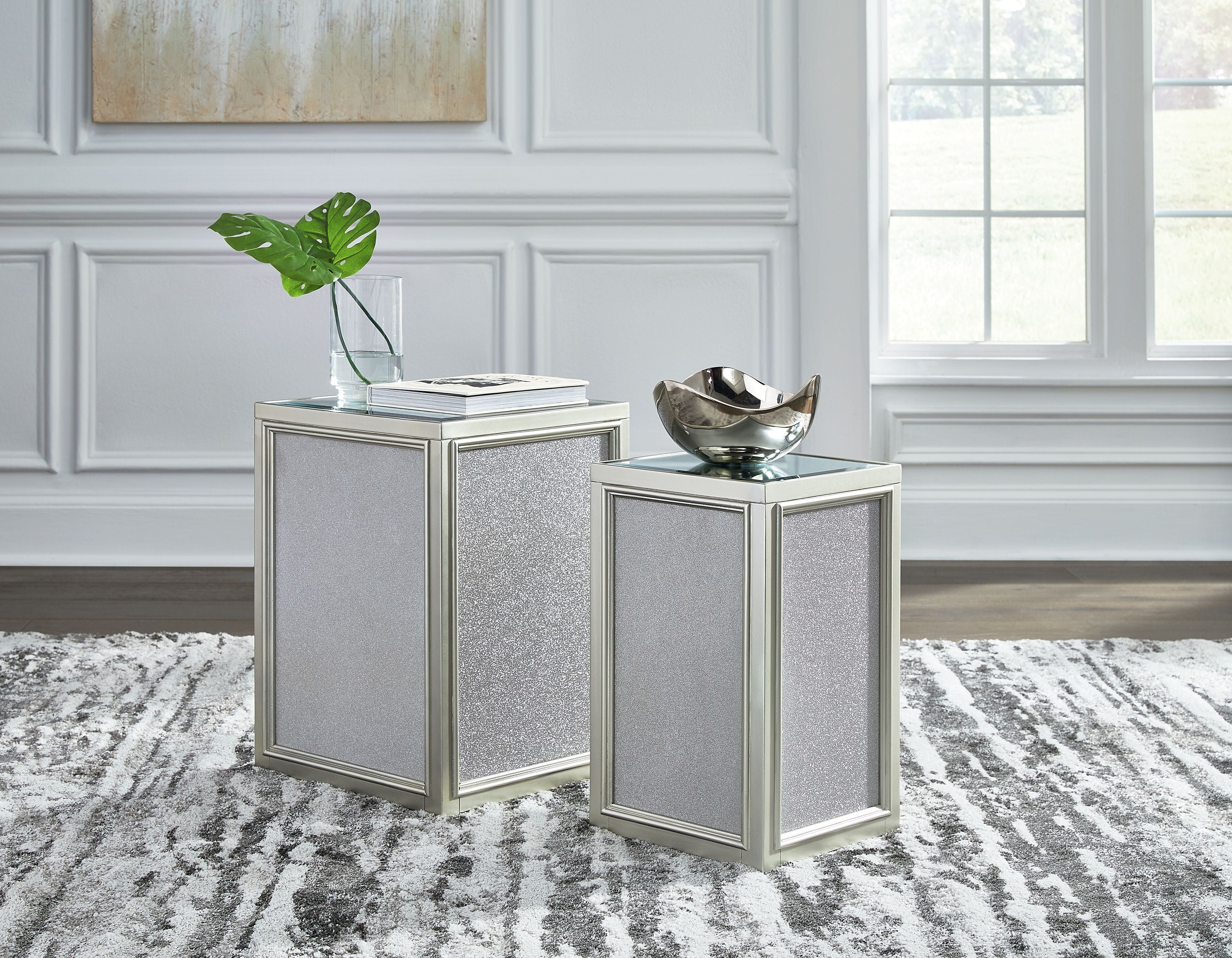 Traleena Silver Finish - Nesting End Tables (Set of 2)